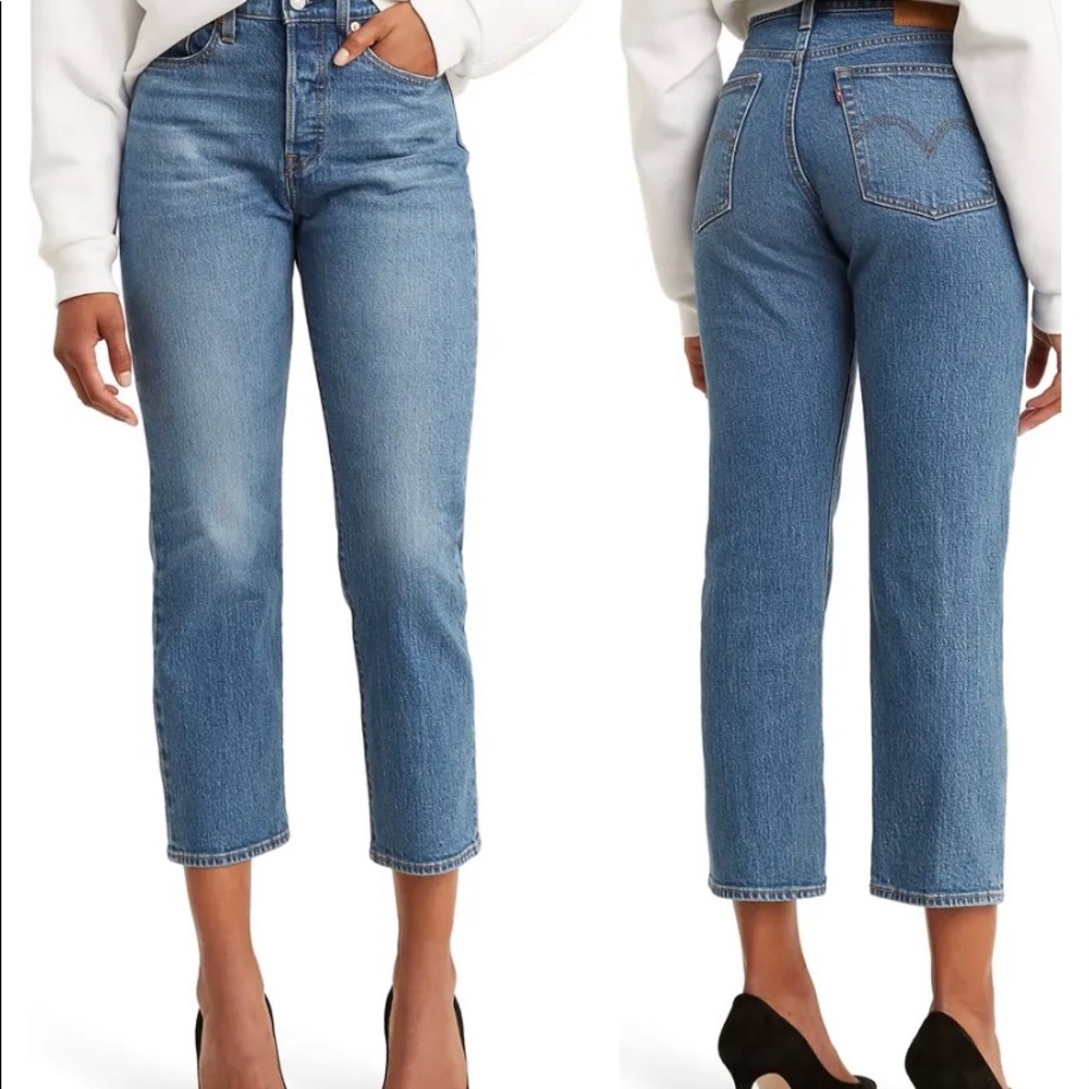 Levi’s Wedgie Ankle Jean
